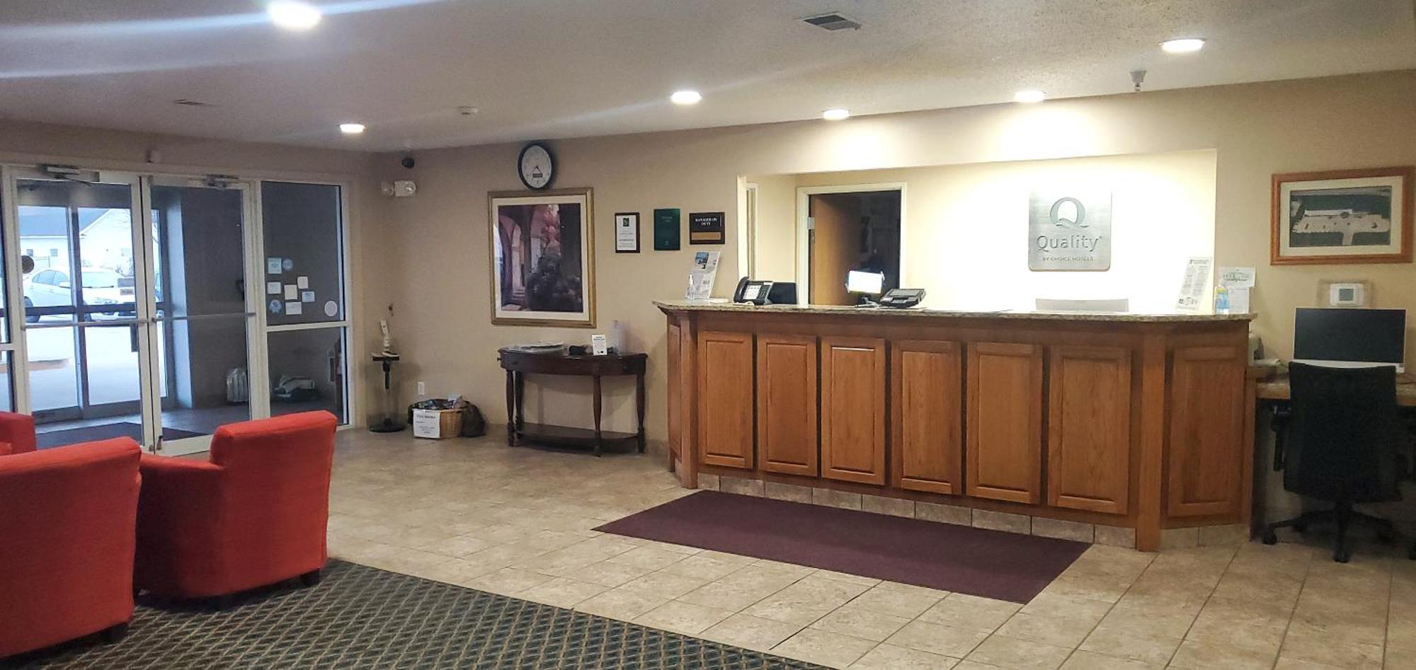 Quality Inn & Suites Eldridge Davenport North Екстер'єр фото